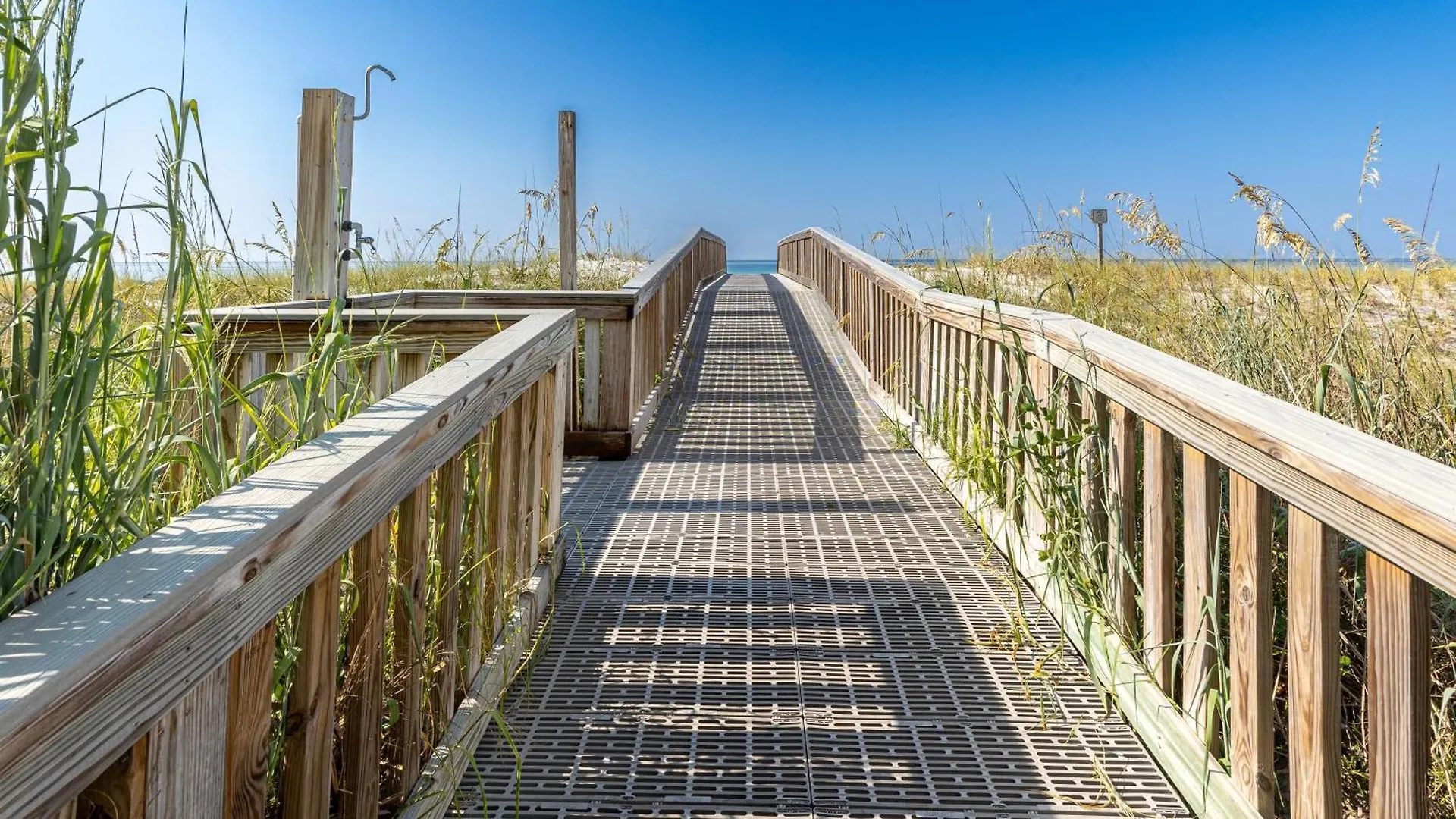 Apartment Harbor Landing 201A- By Holiday Isle Properties Destin