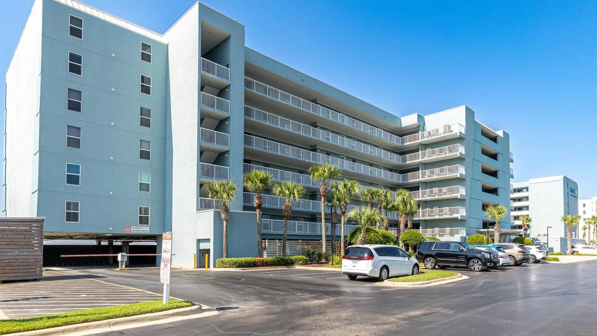 Harbor Landing 201A- By Holiday Isle Properties Destin Apartment
