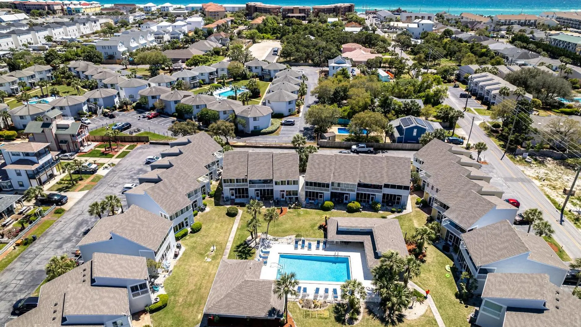Apartment Harbor Landing 201A- By Holiday Isle Properties Destin United States